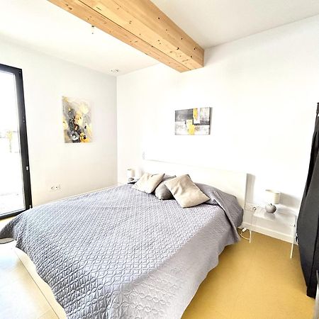Du Vignoble A L'Atlantique - Residence Montifault Gites Du 2 Au 3 Pieces Le Pallet Exterior photo