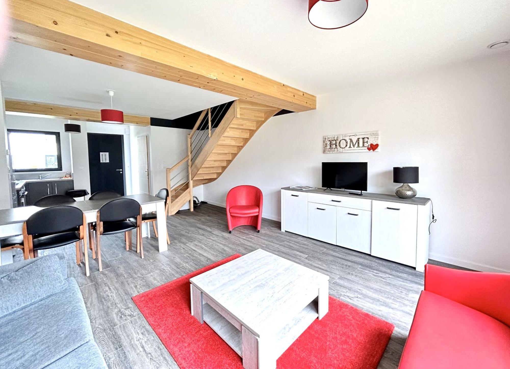 Du Vignoble A L'Atlantique - Residence Montifault Gites Du 2 Au 3 Pieces Le Pallet Exterior photo