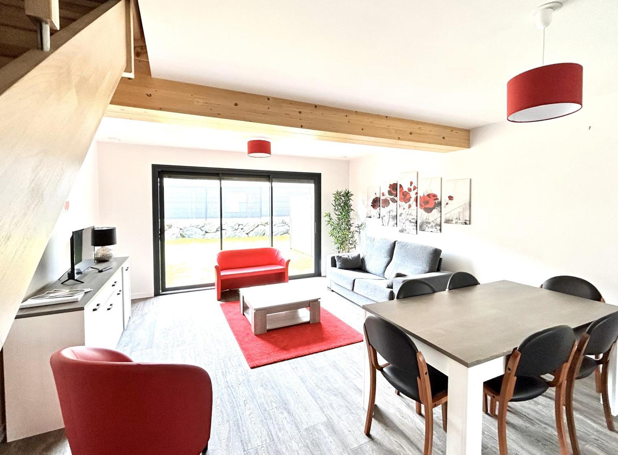 Du Vignoble A L'Atlantique - Residence Montifault Gites Du 2 Au 3 Pieces Le Pallet Exterior photo